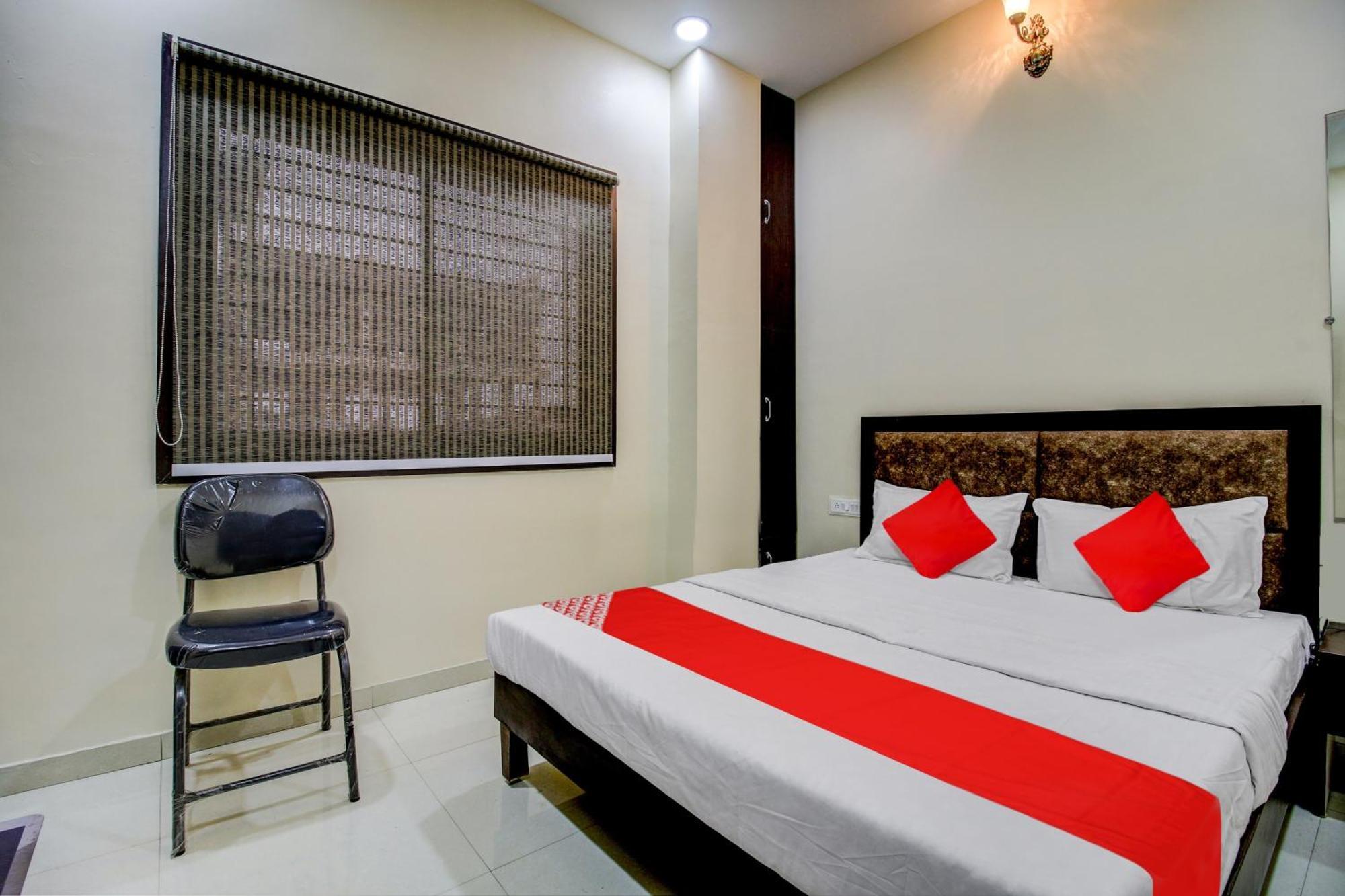 Super Hotel O The Shloka Bhopal Eksteriør bilde