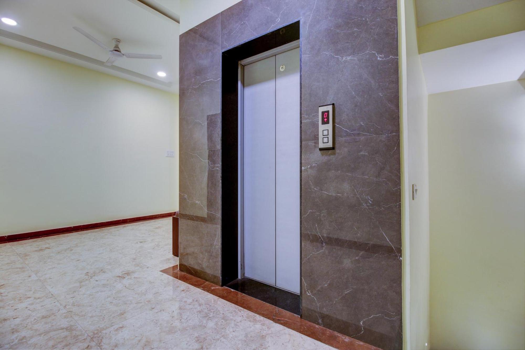 Super Hotel O The Shloka Bhopal Eksteriør bilde