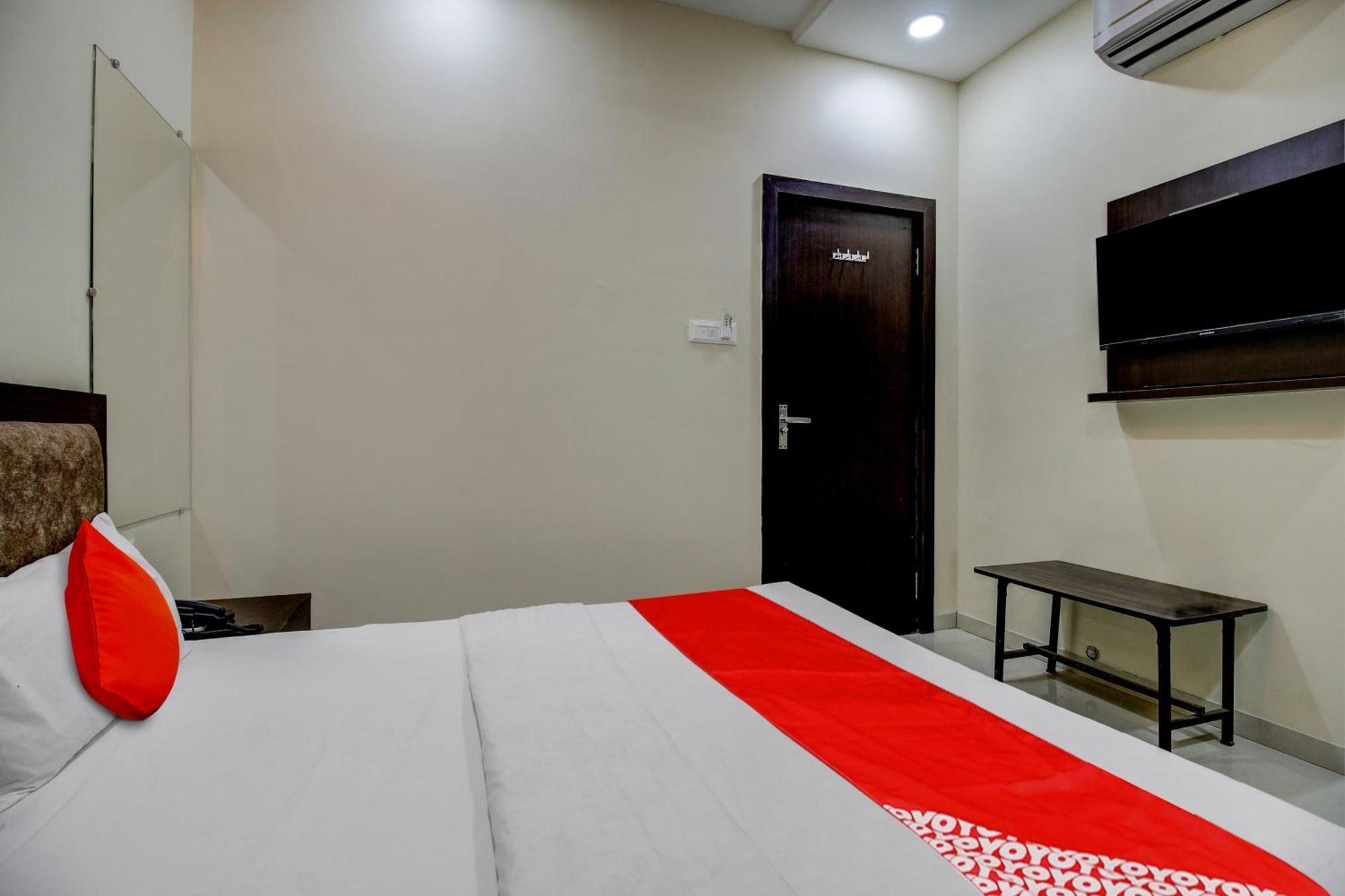 Super Hotel O The Shloka Bhopal Eksteriør bilde