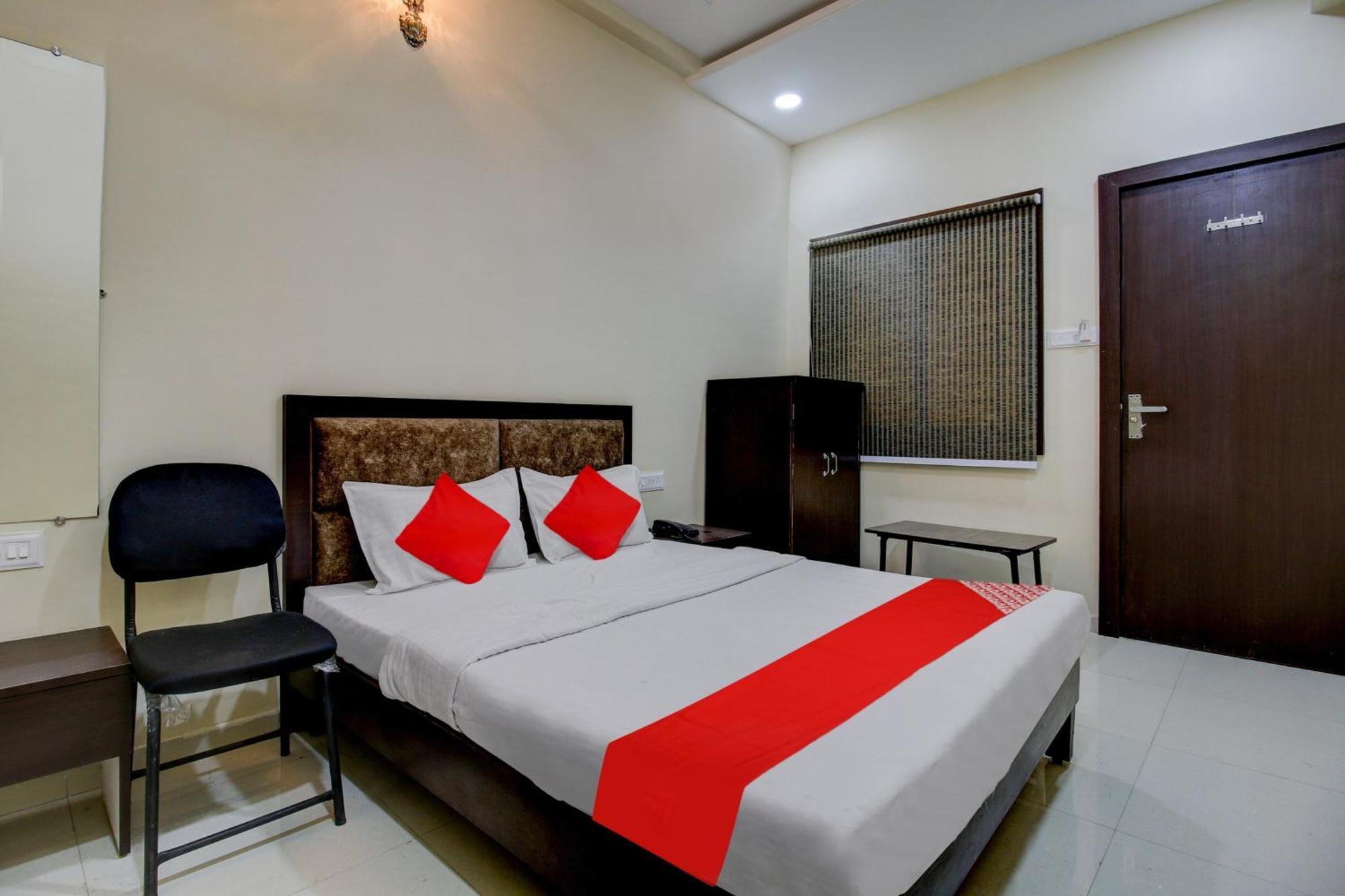 Super Hotel O The Shloka Bhopal Eksteriør bilde